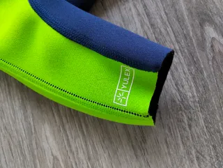 Traje neopreno niño corto azul y amarillo