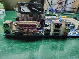 Placa Base Gigabyte G31M-S2L + Core 2 Duo E8200 +