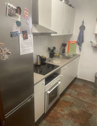 Se renta habitacion (con derecho wifi, cocina)