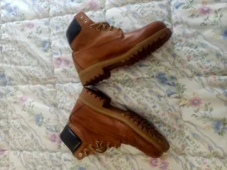 Botas de cuero marrones para chico