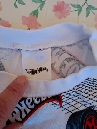 Lotto 2 felpe e 1maglietta Hot Wheels