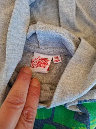 Lotto 2 felpe e 1maglietta Hot Wheels