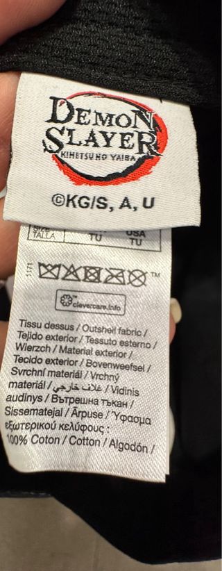 Gorra Demon Slayer bordada
