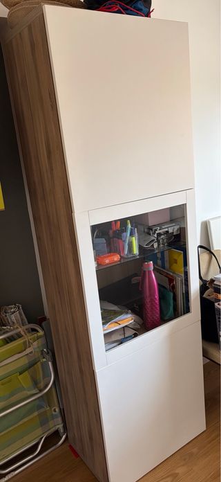 Armario alto Ikea blanco y madera