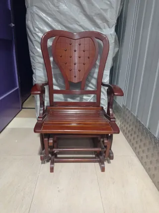 Butaca de madera reclinable exclusiva