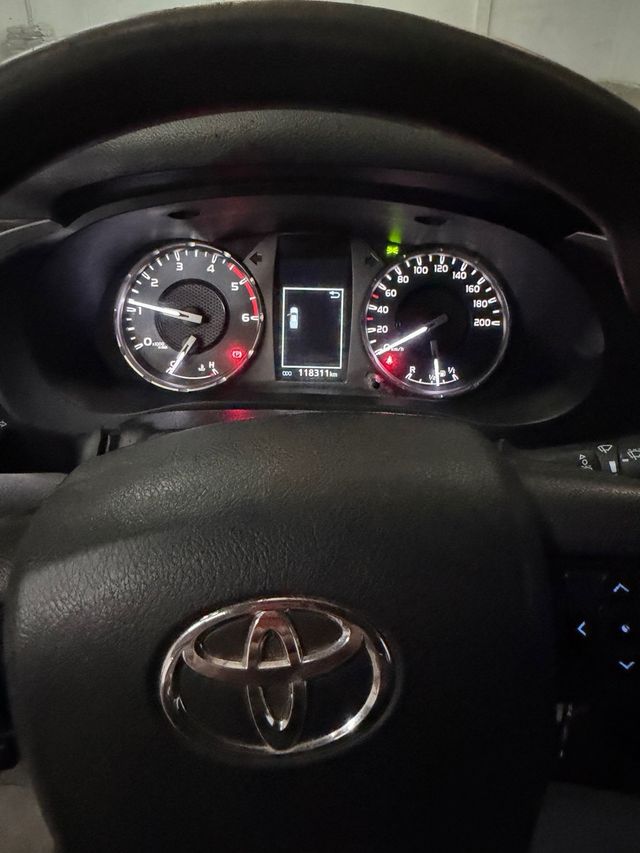 Toyota Hilux 2021