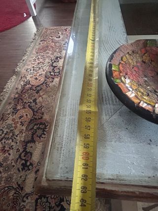 Mesa de centro vintage de madera y cristal