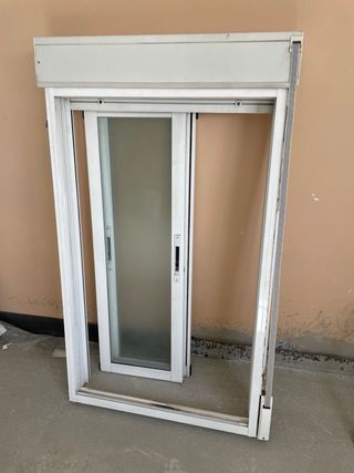 Ventana de baño corredera aluminio