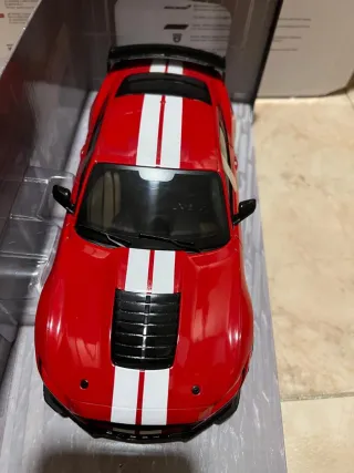 Ford Mustang Shelby GT500 1:18 Rojo