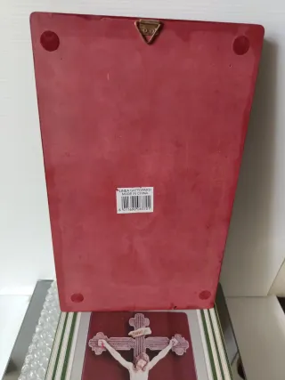 Crocefisso Resina su Base Legno