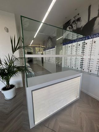 Aparador/Vitrina Tienda con Caja de Luz