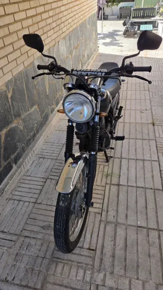 Yamaha SR 250