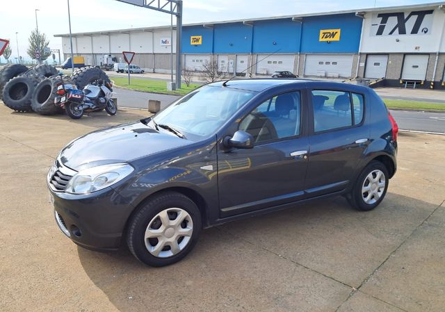 Dacia Sandero 2010