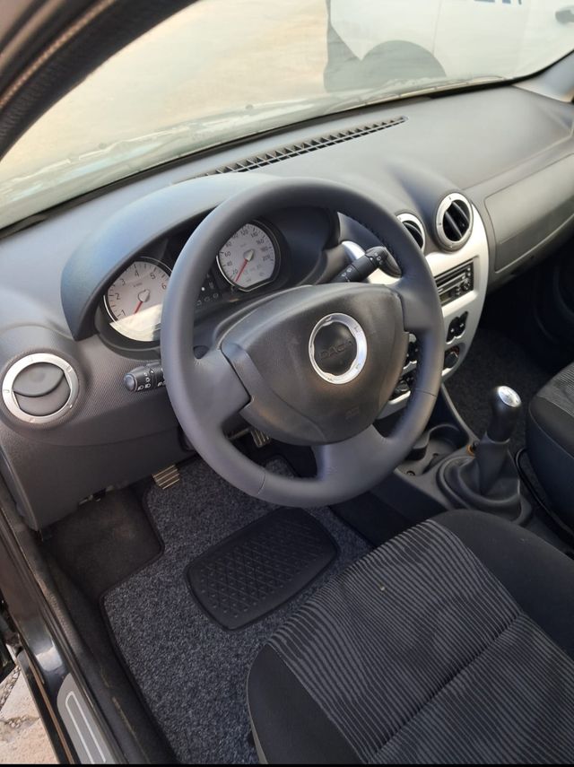 Dacia Sandero 2010