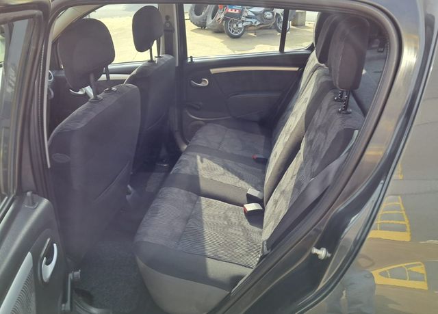 Dacia Sandero 2010