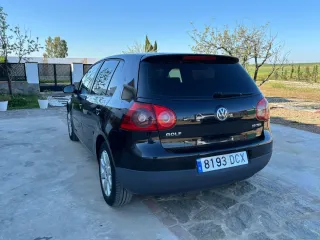 Volkswagen Golf 2005