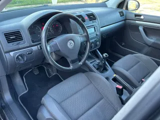 Volkswagen Golf 2005