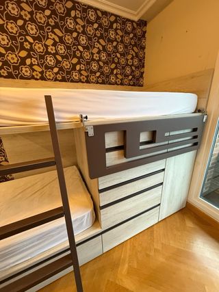 Litera infantil con escritorio y cajones