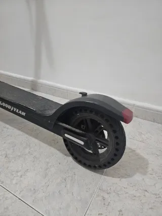 Patín Eléctrico Goodyear