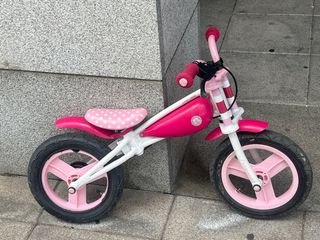 Bici sin pedales rosa
