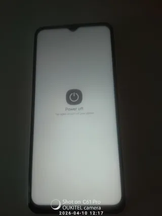 Samsung A13 con custodia