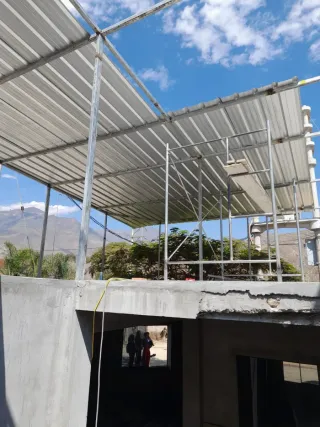 Hacemos cualquier reforma de pisos electricidad