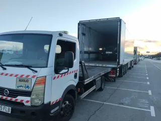 Servicio de grúa Asistencia en carretera 636517189