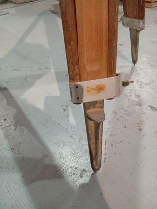 Trípode Topografía Kern Madera y Metal