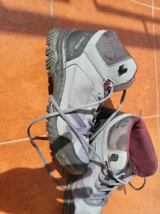 Botas de montaña Quechua Talla 40