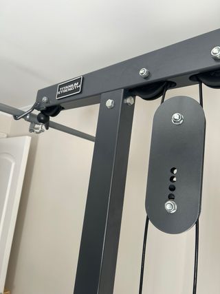 Máquina Polea Alta y Remo Gimnasio