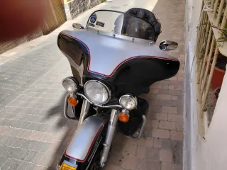 Harley Davidson Electra Glide Ultra Classic Negra