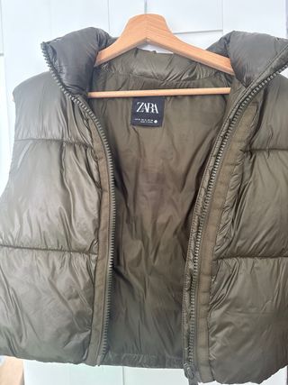 Chaleco corto Zara verde
