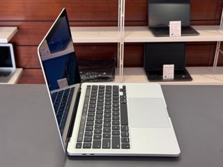 DESCUENTO - MacBook Pro M1 / 16 Gb / 500 SSD