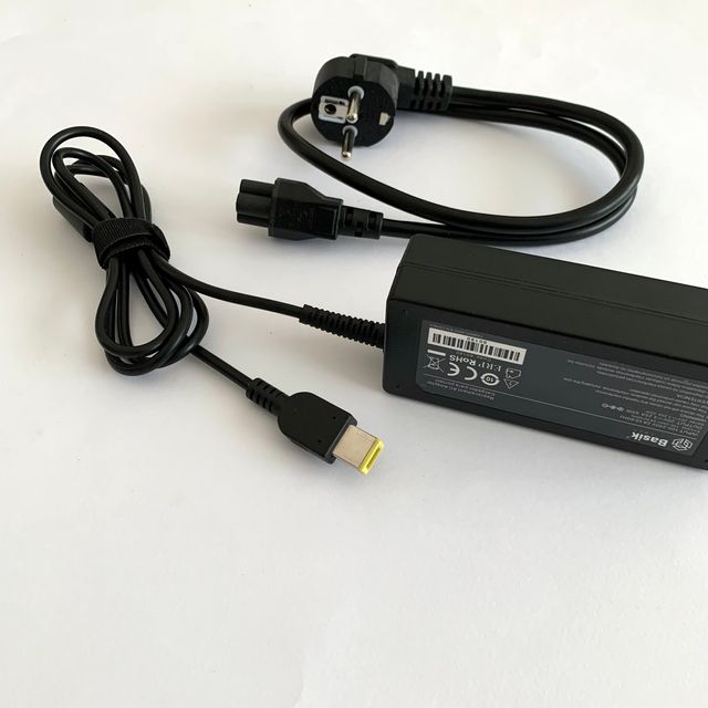 CARGADOR PORTÁTIL LENOVO