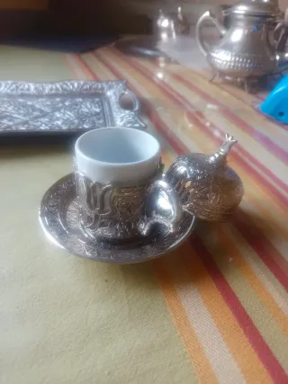 Juego de tazas de café turco plateadas