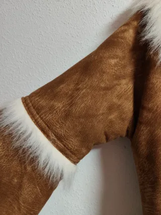 Abrigo largo de chica talla 42-44 de Jeff Gallano.