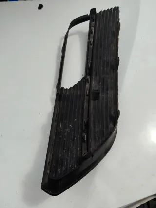 Rejilla antiniebla Audi A3 2015