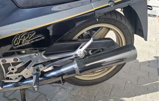 Kawasaki GPZ 900 R (1990)