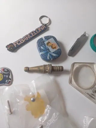 Lote de antigüedades y coleccionables