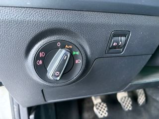 DESDE 215€ AL MES SIN ENTRADA SEAT ARONA BLANCO