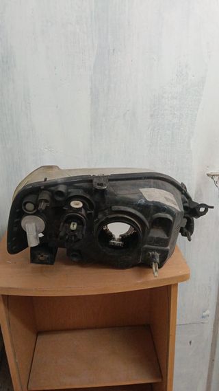 Dacia Logan I Faro delantero/faro principal