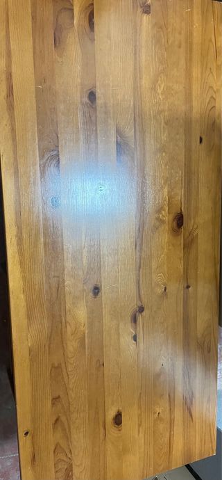 Escritorio de madera natural