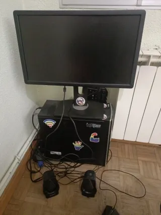 Ordenador de sobremesa Dell Negro