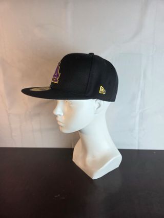Gorra LA Negra y Morada