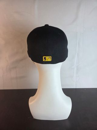 Gorra LA Negra y Morada