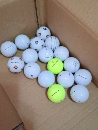 17 Bolas de Golf TaylorMade TP5/x