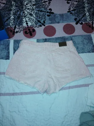 Shorts Sybilla rosas con estampado