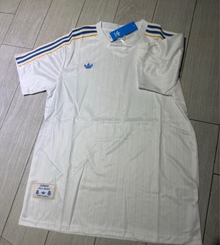 Camiseta Madrid Retro