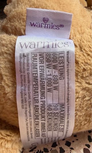 Raza de perro: PUG de la marca Warmies.