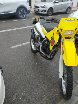 Suzuki RMX 50cc Enduro Amarillo